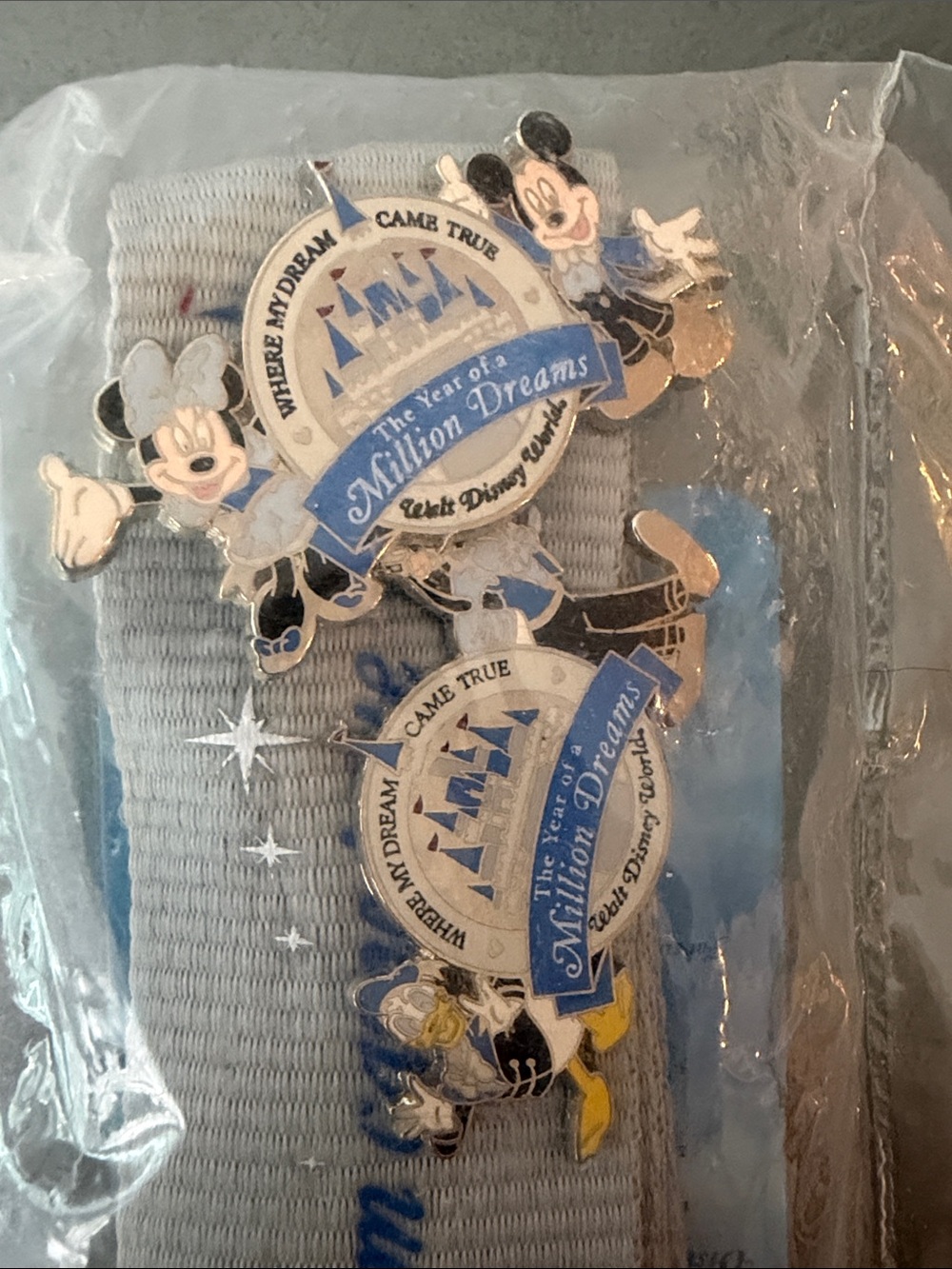 Disney Year of a Million Dreams 2-Pin Set with Lanyard - Blue and White